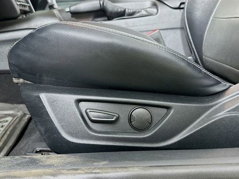 Used 2020 Ford Mustang Premium RWD image 22