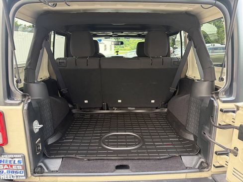 Used 2018 Jeep Wrangler Unlimited Sport S AWD/4WD image 24