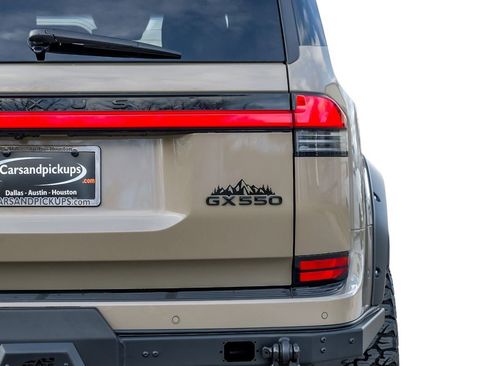 Used 2025 Lexus GX 550 image 52