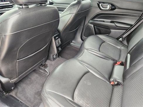 Used 2022 Jeep Compass Altitude image 27