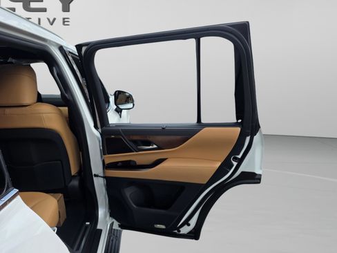 New 2026 Lexus LX 700h Luxury image 26