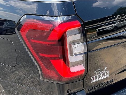 Certified 2023 Ford Expedition Limited RWD image 31