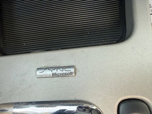 Used 2011 Ford Escape XLT w/ 203A Rapid Spec Order Code AWD/4WD image 30
