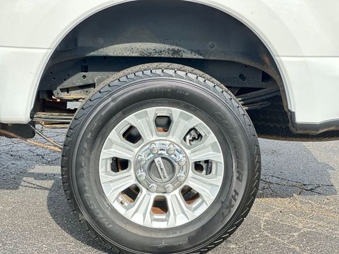 Used 2020 Ford F250 XL w/ STX Appearance Package image 28