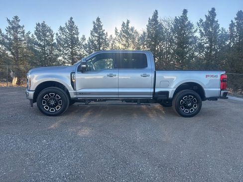 Used 2024 Ford F250 Platinum image 3