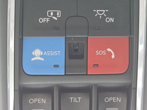 Used 2022 Jeep Grand Cherokee L Limited image 22