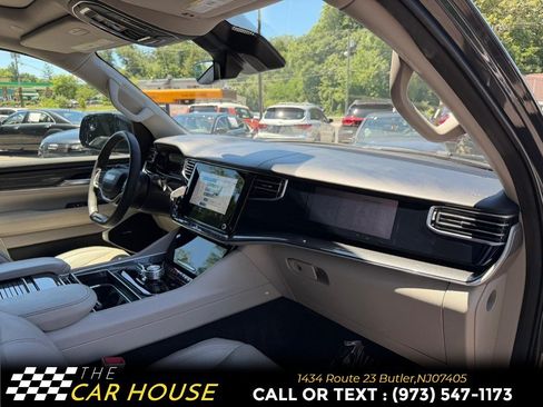 Used 2022 Jeep Wagoneer Series I w/ Convenience Group I AWD/4WD image 24