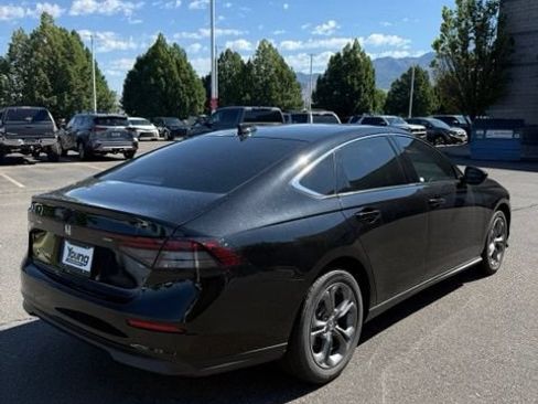 Used 2023 Honda Accord EX image 6