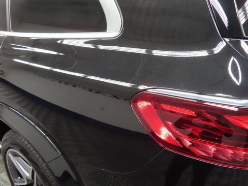 Used 2025 Mercedes-Benz GLS 450 4MATIC image 40