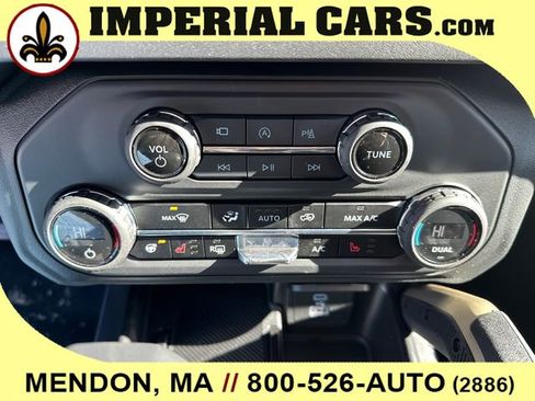 New 2025 Ford Bronco Badlands image 28