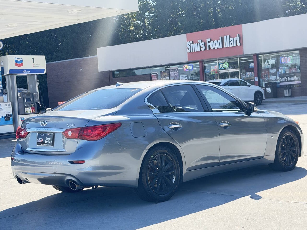 Used 2015 INFINITI Q50 Premium RWD image 25