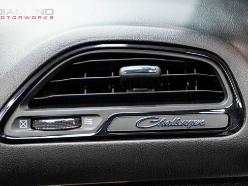 Used 2023 Dodge Challenger R/T w/ T/A Package image 17