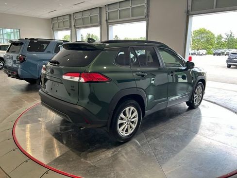 Used 2023 Toyota Corolla Cross LE w/ Moonroof Package AWD/4WD image 6