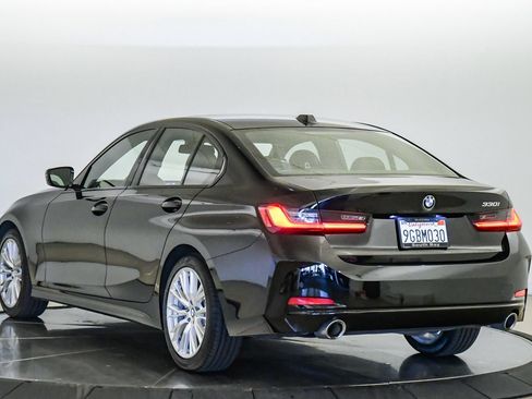 Used 2023 BMW 330i Sedan w/ Premium Package RWD image 2
