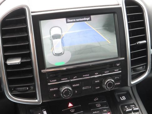 Used 2014 Porsche Cayenne AWD/4WD image 20