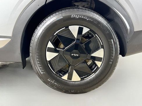 New 2026 Kia Sportage LX FWD image 36