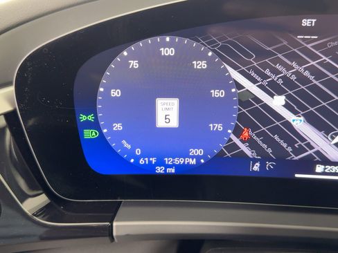 Used 2025 Porsche Macan 4S Electric image 22