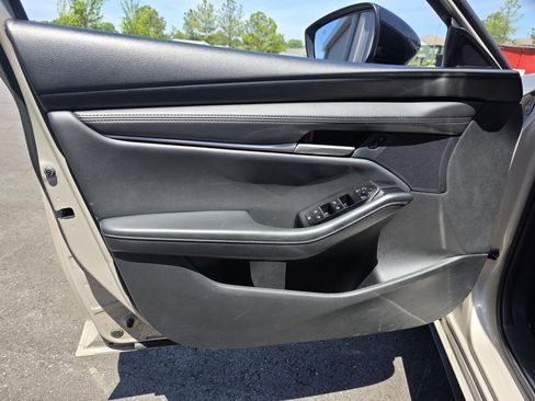 Used 2024 MAZDA MAZDA3 s FWD image 11