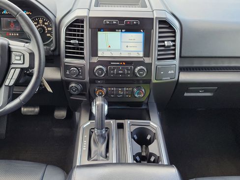Used 2018 Ford F150 XLT w/ Equipment Group 302A Luxury AWD/4WD image 15