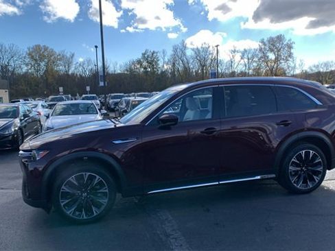 Used 2024 MAZDA CX-90 Plug-In Hybrid w/ Premium Plus image 2