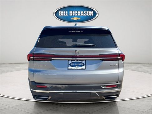 Used 2025 Buick Enclave Preferred image 6