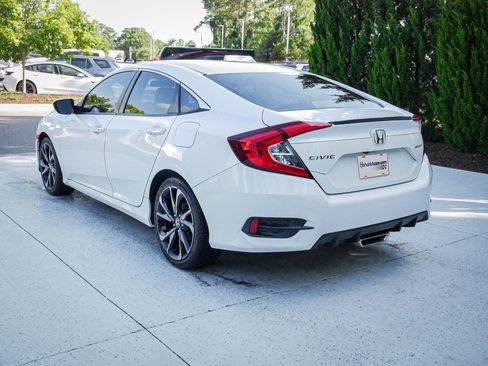 Used 2020 Honda Civic Sport image 9