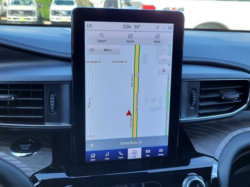 Used 2024 Ford Explorer Platinum w/ Technology Package image 14