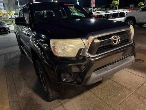 Used 2012 Toyota Tacoma PreRunner w/ SR5 Pkg image 3