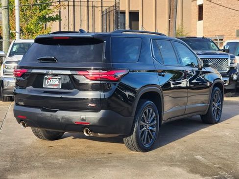 Used 2023 Chevrolet Traverse RS w/ LPO, Cargo Package FWD image 7