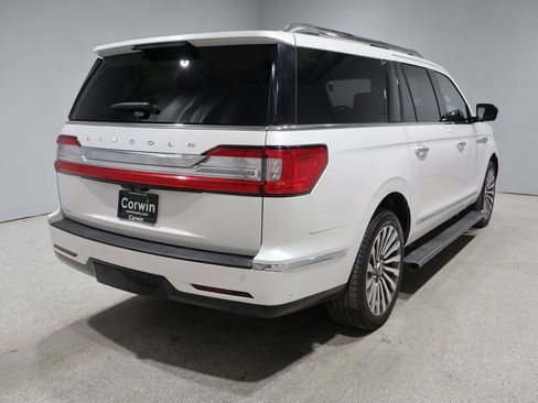 Used 2019 Lincoln Navigator L Reserve AWD/4WD image 2