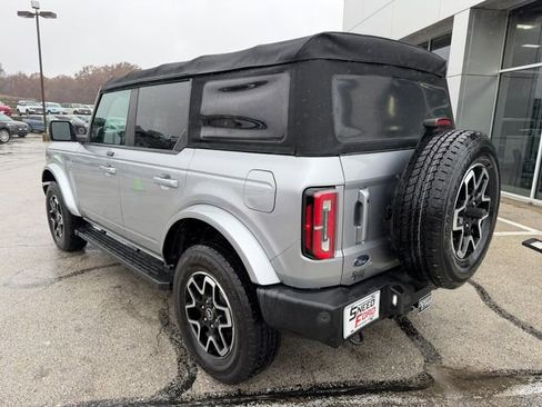 Used 2021 Ford Bronco Outer Banks image 4