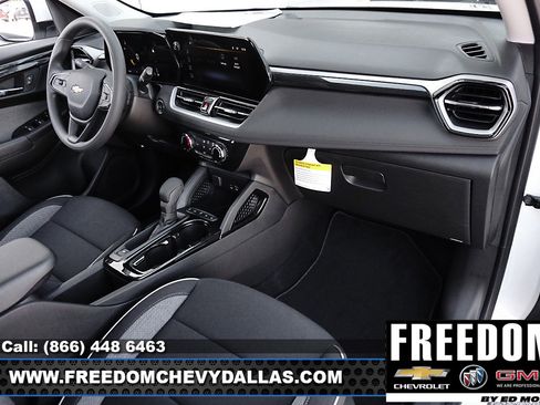 New 2026 Chevrolet TrailBlazer LT w/ Driver Confidence Package image 12