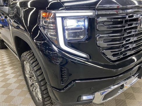 Used 2023 GMC Sierra 1500 Denali Ultimate image 3