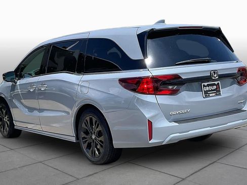 Used 2025 Honda Odyssey Sport-L image 12
