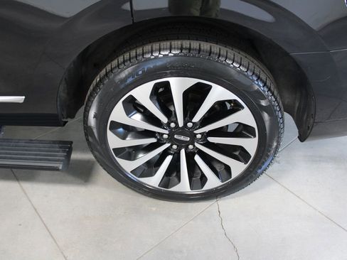 Used 2023 Lincoln Navigator Reserve image 58