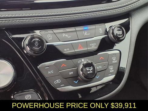 New 2026 Chrysler Pacifica Select image 13