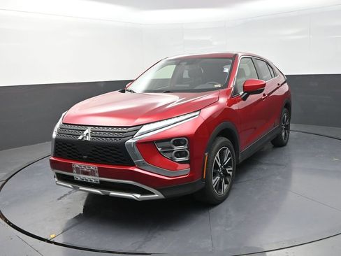 Used 2023 Mitsubishi Eclipse Cross SE image 3