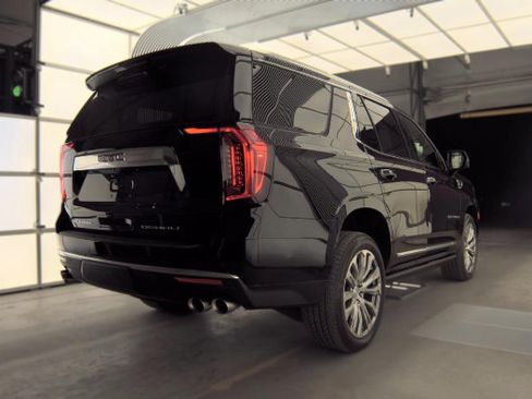 Used 2023 GMC Yukon Denali w/ Denali Reserve Package AWD/4WD image 5