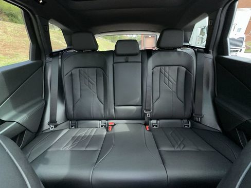 Used 2025 BMW X3 xDrive30i w/ Premium Package AWD/4WD image 29