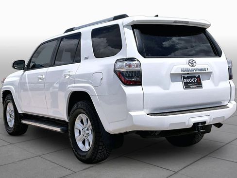 Used 2021 Toyota 4Runner SR5 Premium w/ Moonroof Package RWD image 11