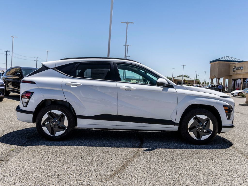 New 2025 Hyundai Kona SEL FWD image 9