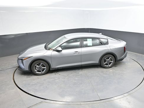 Used 2025 Kia K4 FWD image 24