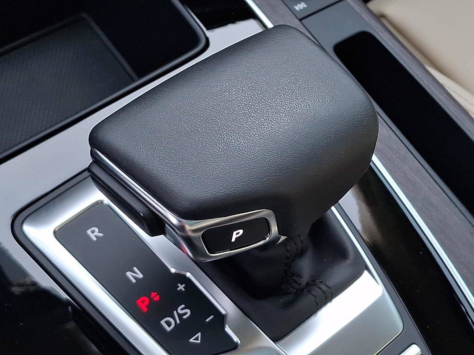 Used 2024 Audi Q5 2.0T Premium Plus w/ Premium Plus Package AWD/4WD image 13