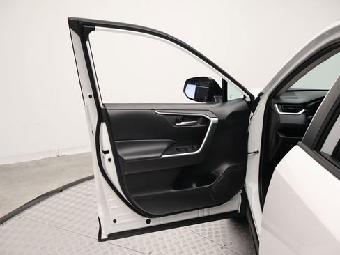 Certified 2024 Toyota RAV4 XLE FWD image 16