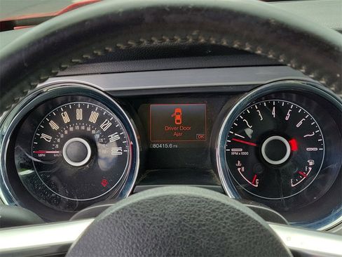 Used 2014 Ford Mustang Premium image 25