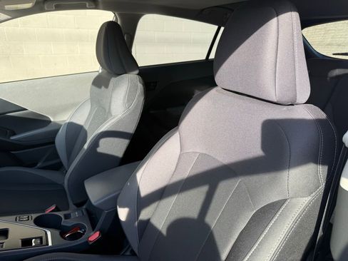 Used 2025 Subaru Crosstrek 2.0i Premium image 22