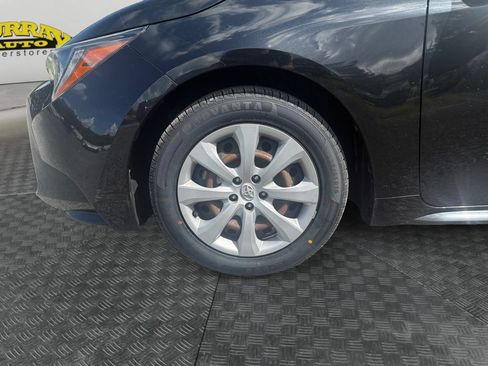 Used 2020 Toyota Corolla LE FWD image 14