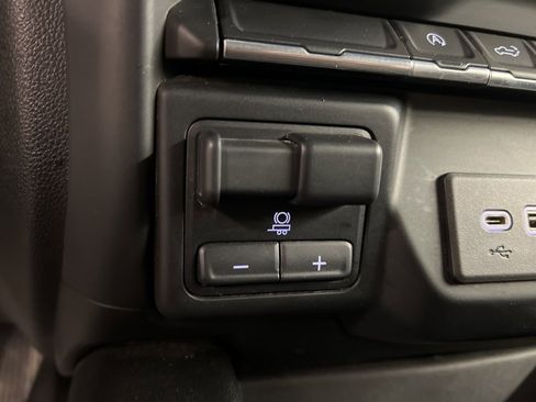 Used 2020 GMC Sierra 1500 Elevation image 15