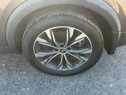 Used 2019 INFINITI QX30 AWD w/ Cargo Package image 9