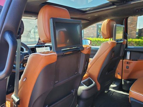 Used 2024 Chrysler Pacifica Pinnacle AWD/4WD image 29